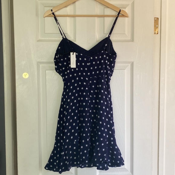 NEW💥Lovers + Friends Star Print Dress - Picture 5 of 7